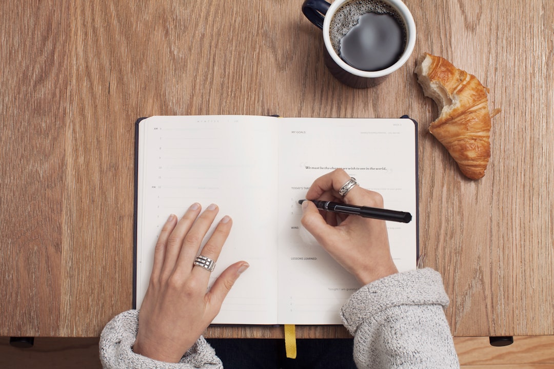 Goal tracking journal in occupational therapy, Clinique Octobre, Laval