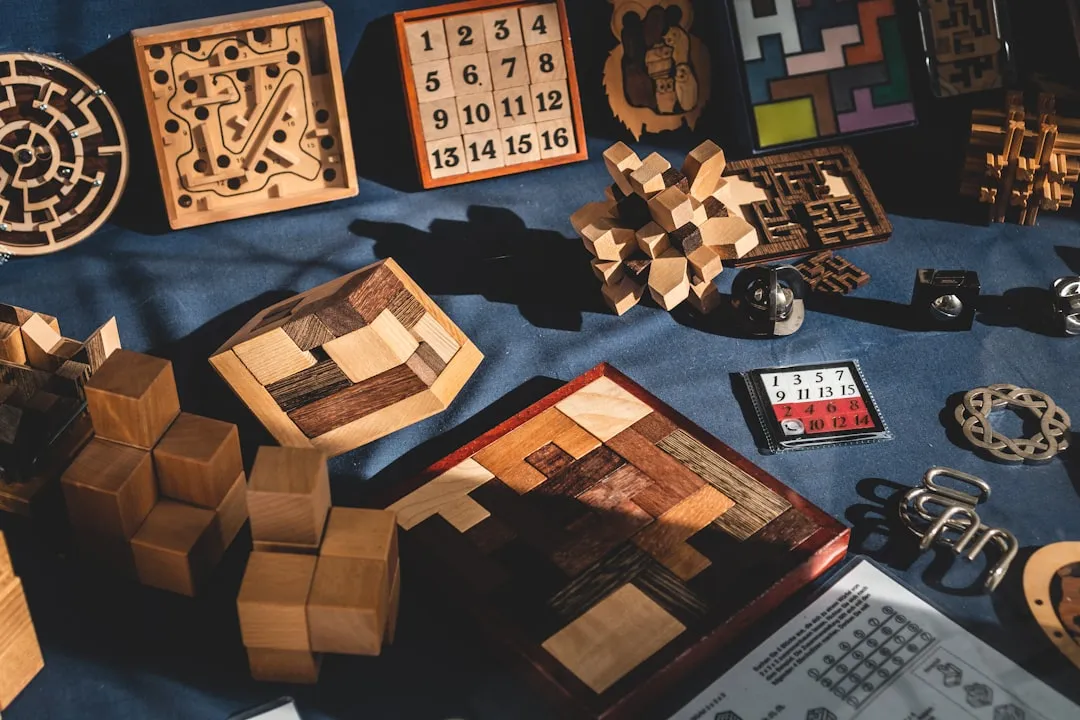 Wooden blocks used in attention and memory testing, Clinique Octobre, Laval