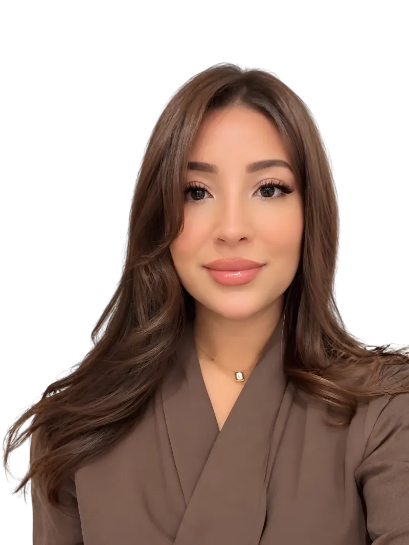 Sara Zarhloul, clinical social worker and mental health therapist at Clinique Octobre in Laval
